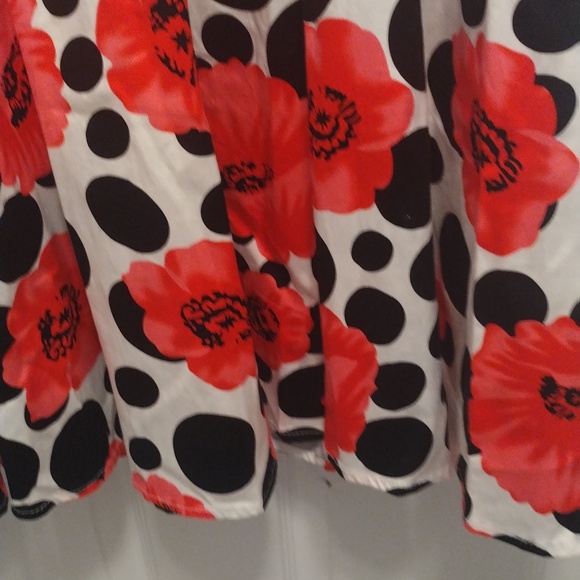 H&R London red floral black polka dot collar sweetheart neckline pinup dress - Picture 6 of 10